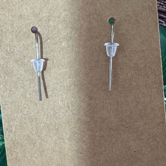 BOGO FREE RETEO TORRID PINK BLACK STAR EARRINGS - Picture 5 of 5